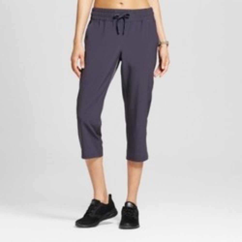 Women C9 Champion Woven Capris Size XS